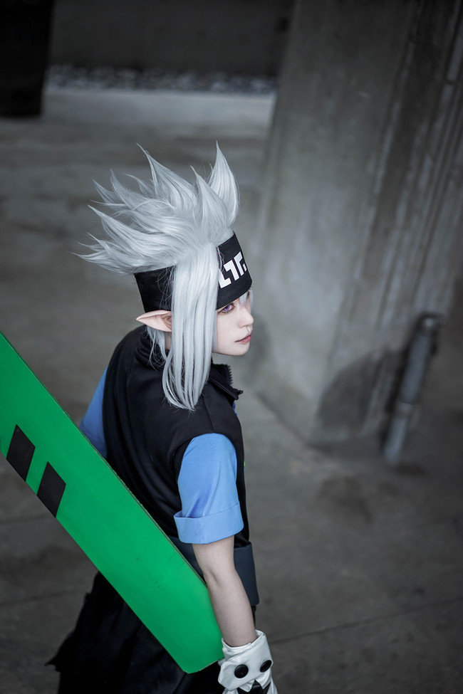 ‘半岛体育官网’巨大误判！中甲裁判竟用白纸测量越位 西媒：天