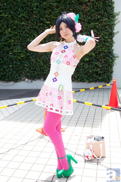 女服务员连遭施暴警方张网捕色魔：半岛体育官方网站